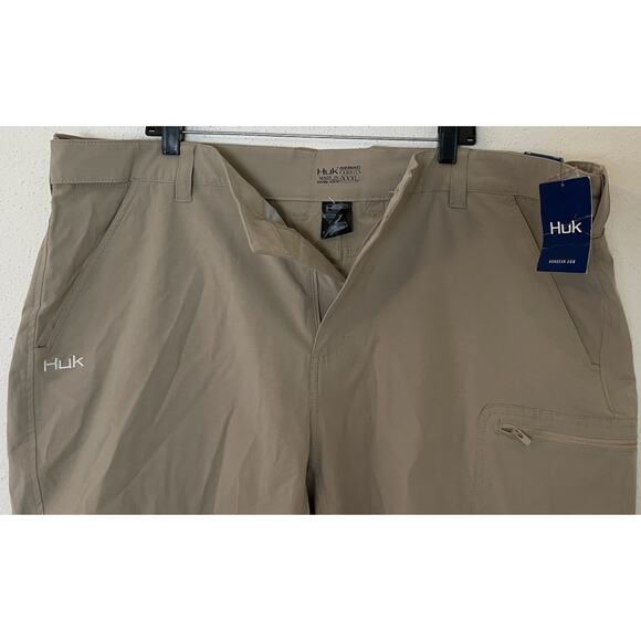 HUK Men's Pursuit 8” Fishing Above the Knee Shorts Khaki Color Size XXXL - Picture 4 of 13